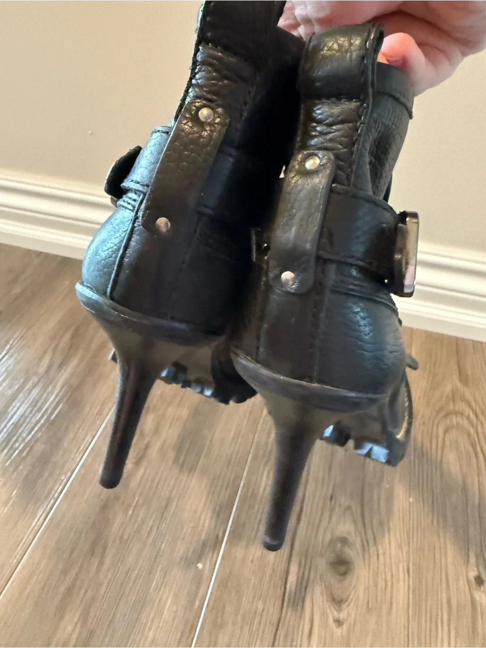 Tory Burch Lyle Leather Fringe Booties Size 9